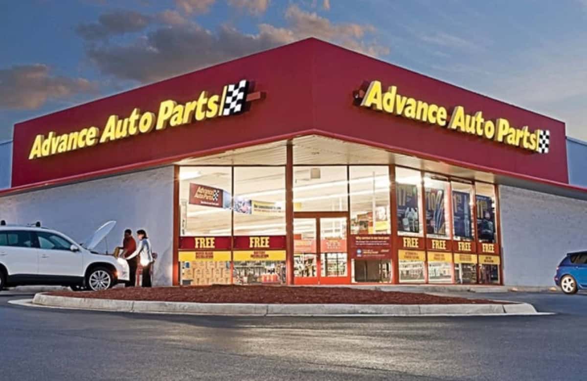 Advance Auto Parts NNN investment property in Philadelphia metro high-traffic corridor